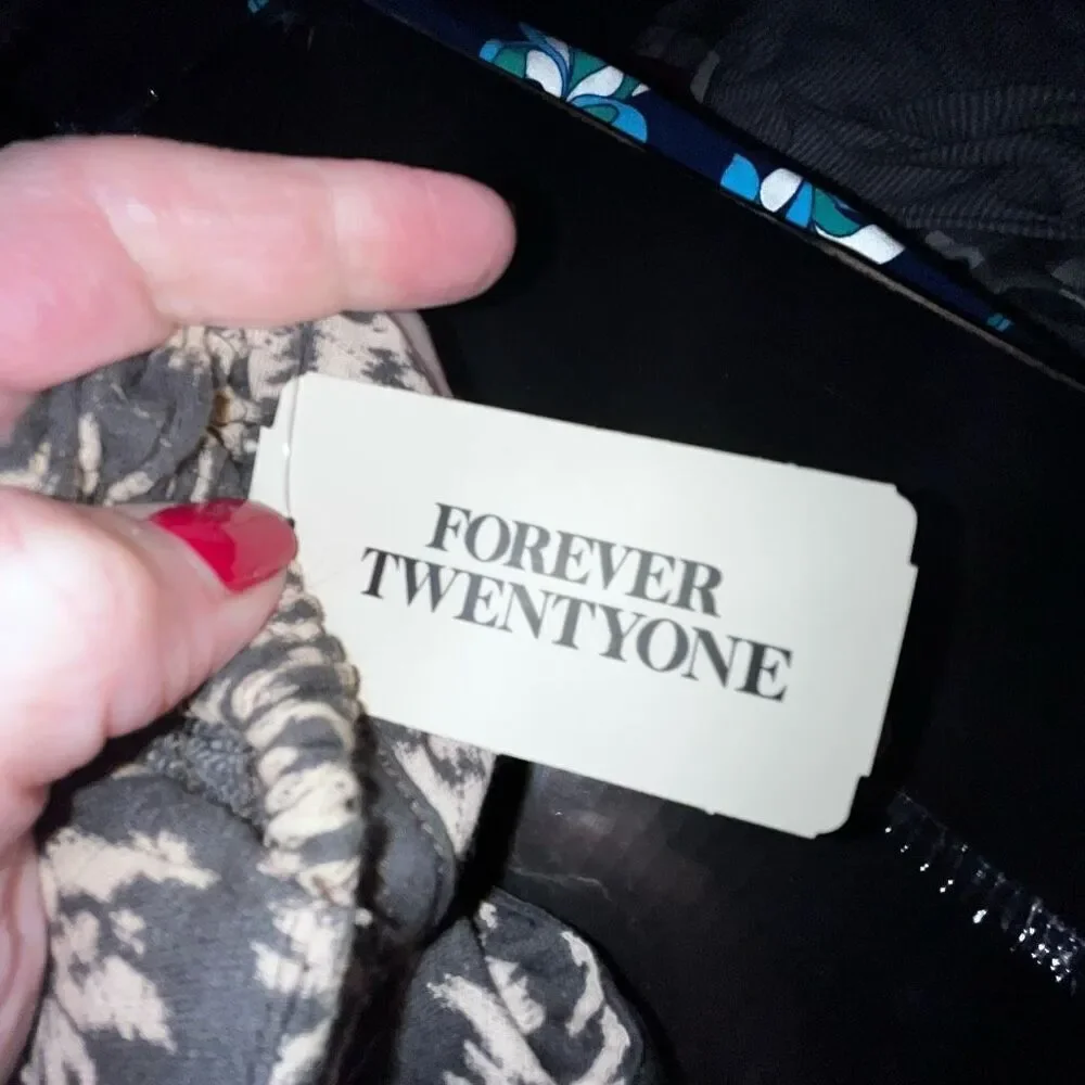 Forever 21 two-piece embroidered jacket & short set‎ NWT